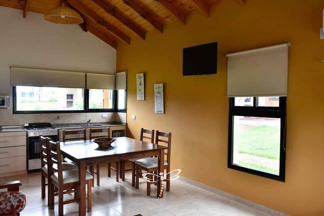 Iguape Aparts & Spa Colón Extérieur photo